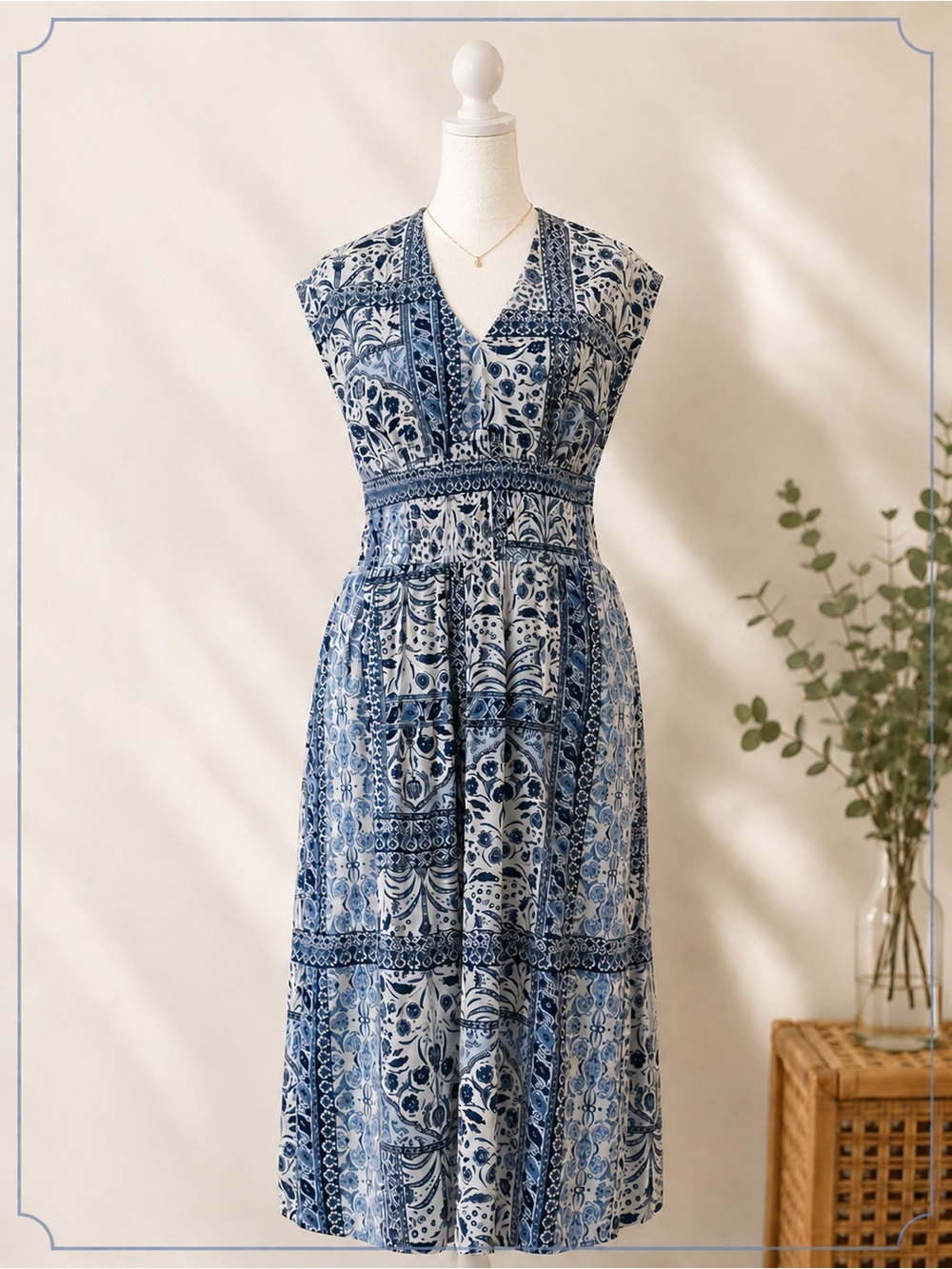 Old Navy Blue & White Boho Print Midi Dress Size Medium Lightweight